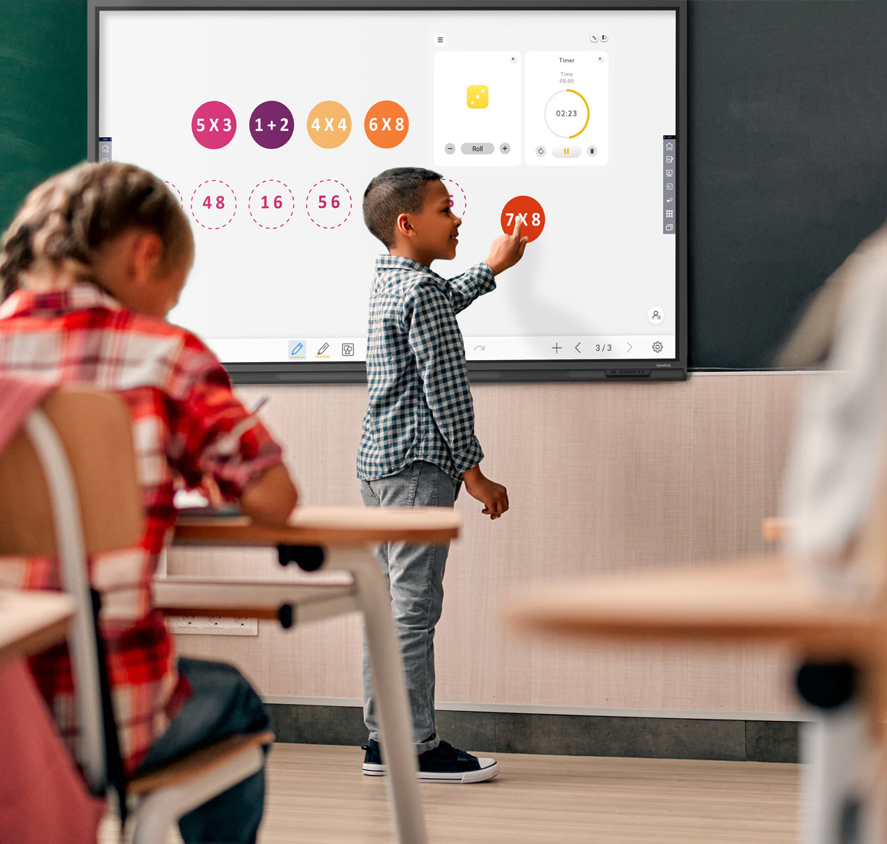 Newline LYRA 98" 4K Android 11, Interactive Touchscreen